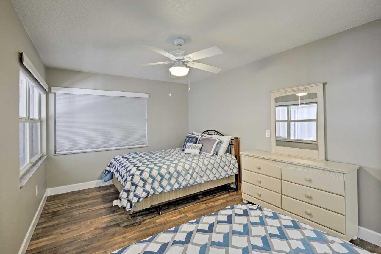 Waterfront Gem With Pool, Dock And Lanai In Tampa! * Tampa