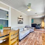 Waterfront Gem With Pool, Dock And Lanai In Tampa!